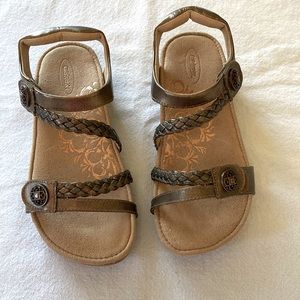 Aetrex women’s comfortable sandals size 6.5 | 36.5